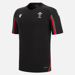 T-shirt allenamento Galles Macron nera in poliestere con dettagli rossi e grigi.