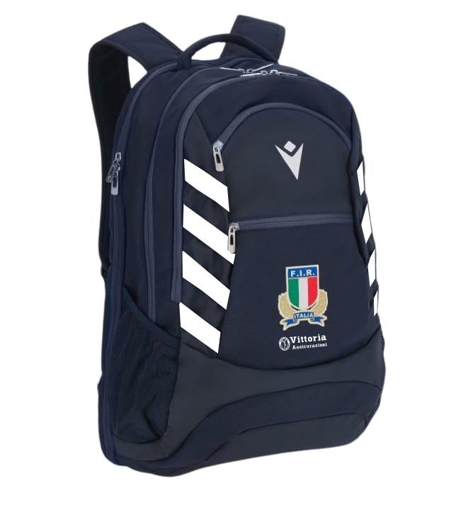 Zaino blu Macron Italia Rugby Takeoff con stemma federale e strisce bianche.