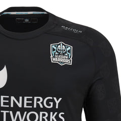 Maglia da rugby giovanile Glasgow Warriors Home 2023: maglia nera con logo della squadra e dettagli degli sponsor. Stagione ufficiale 2023.