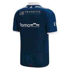 Maglia da rugby Home Sharks 2023 in saldo: maglia blu navy con loghi degli sponsor, ideale per tifosi e giocatori.