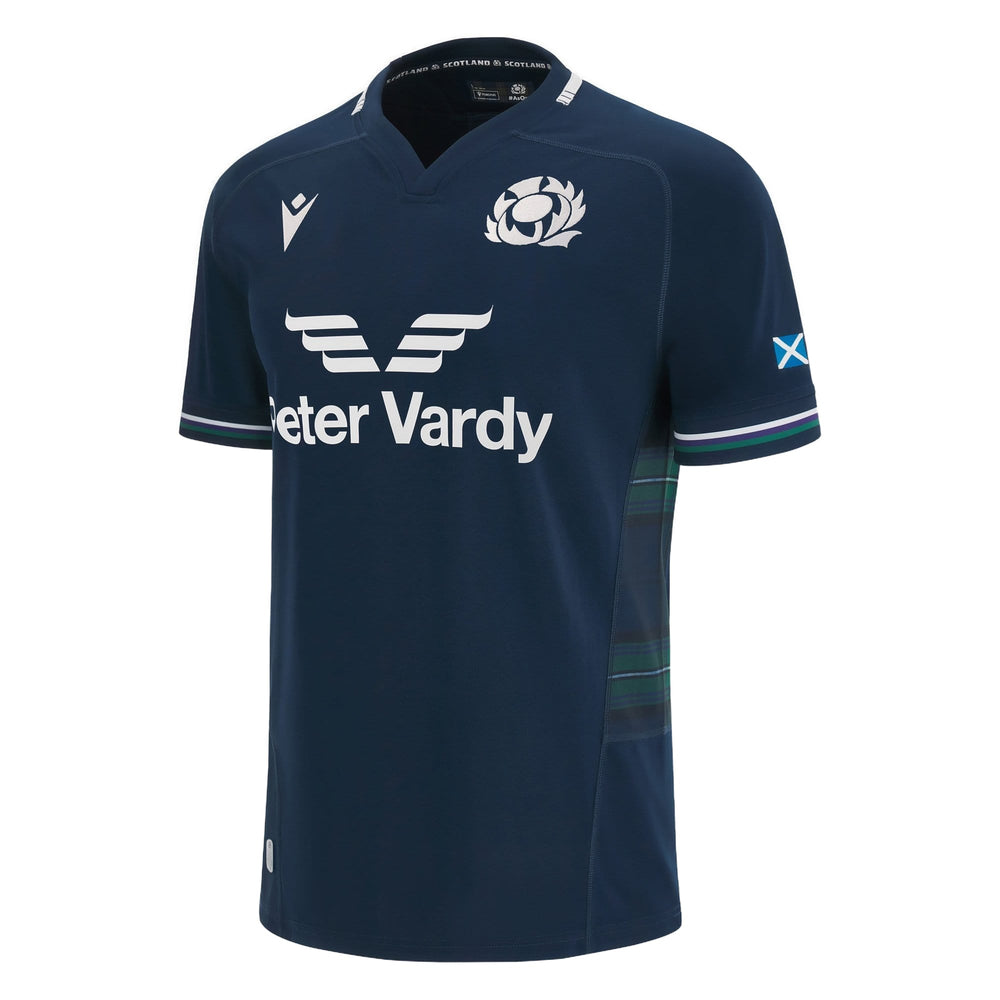 Maglia da rugby della Scozia 2024: replica della maglia casalinga Macron per bambini, blu navy con dettagli bianchi, stemma del cardo scozzese e dettagli in tartan.