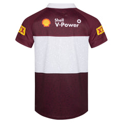 Maglia da rugby dei capitani dei Queensland Maroons: maglia ufficiale dei tifosi color marrone e bianco con i nomi della squadra e i loghi degli sponsor.