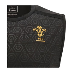 Maglia senza maniche del Galles Rugby 2025: maglia nera con logo del drago gallese dorato ed emblema WRU.