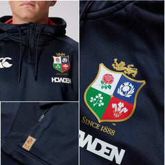 Felpa mezza zip blu British & Irish Lions con logo e scudetto rugby.