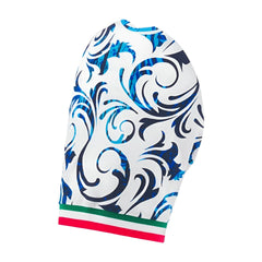 Maglia bianca da rugby Italia con dettagli blu e tricolore italiano.