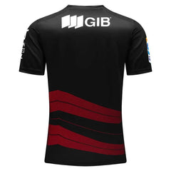 Maglia da rugby Crusaders Super Rugby Pacific Away 2024-25: maglia nera con strisce rosse e logo GIB