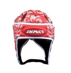 Caschetto da rugby Impact rosso con design Maori e logo Impact.