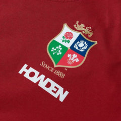 Maglietta da rugby dei British & Irish Lions: maglietta rossa in cotone con l'emblema ufficiale dei Lions.