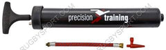 Pompa manuale Precision Training nera per palloni, con accessori inclusi.
