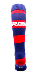 Calze da rugby RGR blu e rosse a righe, con logo RGR visibile.
