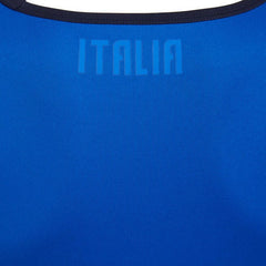 Canottiera Macron da rugby Italia 2021 blu con scritta ITALIA in bianco.