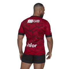 Maglia da rugby Crusaders Home 2021-22 rossa con logo GIB e sponsor Infor.