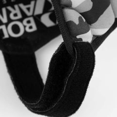 Caschetto da rugby per bambino, grigio camouflage, con chiusura in velcro.