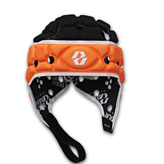 Caschetto da rugby Body Armour arancio-nero con design ventilato.