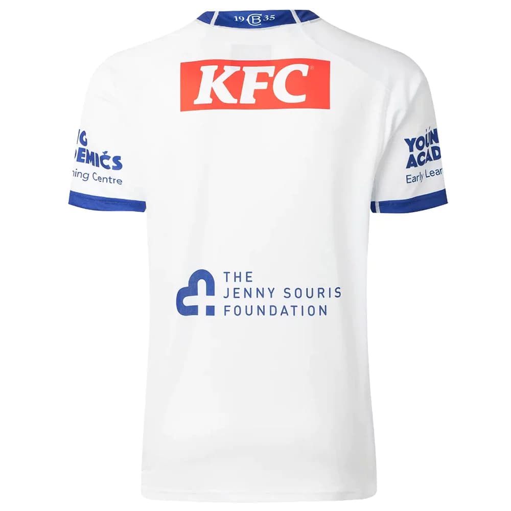 Maglia da rugby NRL dei Canterbury Bulldogs: maglia bianca, vista posteriore, con loghi della squadra e degli sponsor.