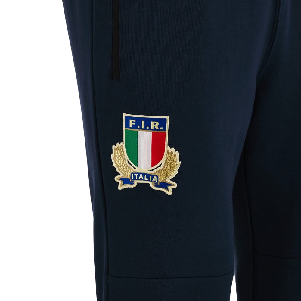 Pantalone da viaggio in cotone blu FIR Italia Rugby con stemma ufficiale.