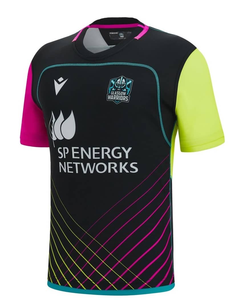 Maglia da allenamento per ragazzi Glasgow Warriors 2023: maglia da allenamento per bambini nera, rosa fluo e gialla. Logo dello sponsor SP Energy Networks.