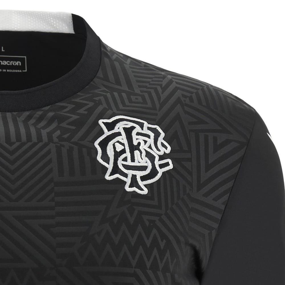Maglia allenamento rugby Barbarians 2023-24 Macron nera con stemma ricamato.
