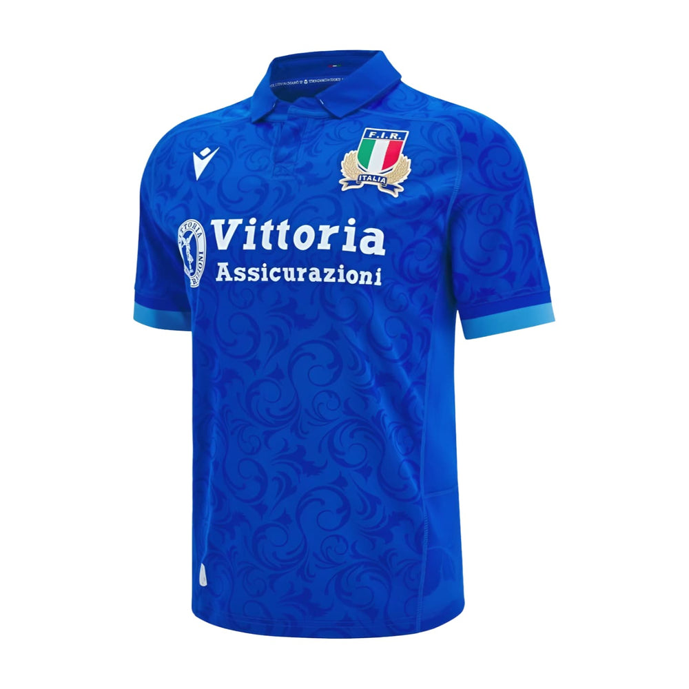 Maglia Rugby Italia 2025 Home replica PRO: Maglia ufficiale casalinga della nazionale italiana di rugby per il 2025. Maglia blu con stemma italiano e logo dello sponsor.