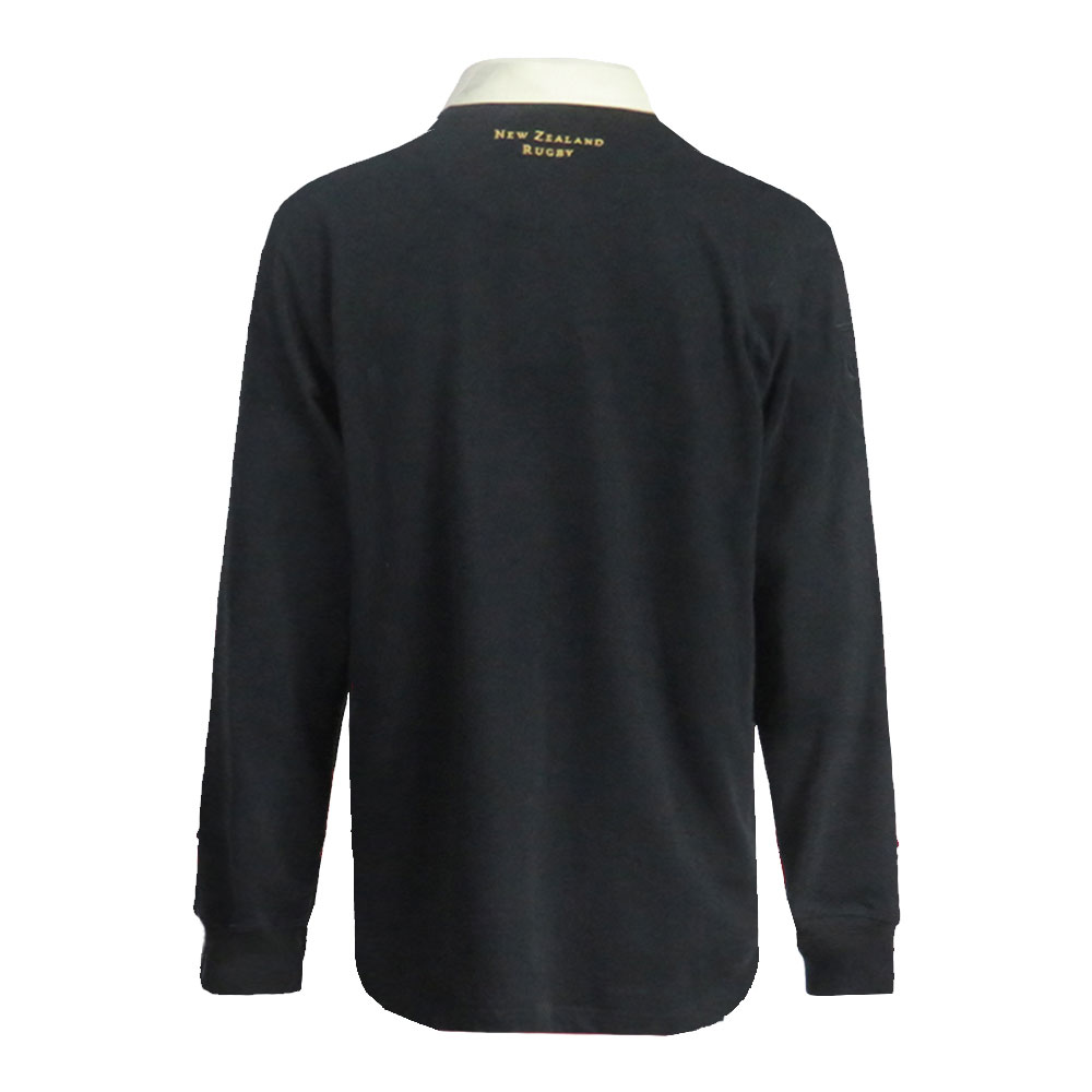 Maglia vintage a maniche lunghe della Nuova Zelanda Rugby. Nera con ricami dorati dei dettagli.