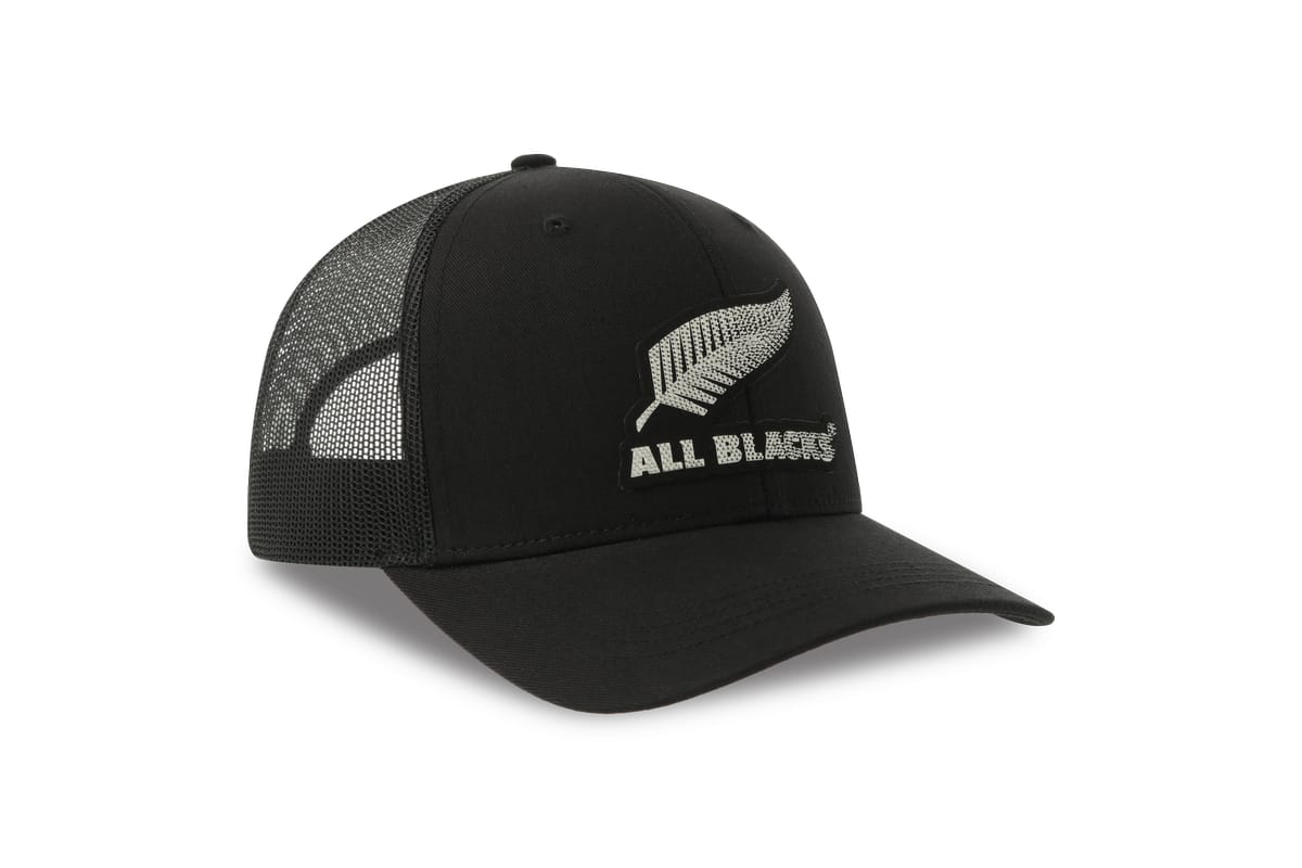 Cappellino da baseball nero ufficiale All Blacks con logo ricamato.