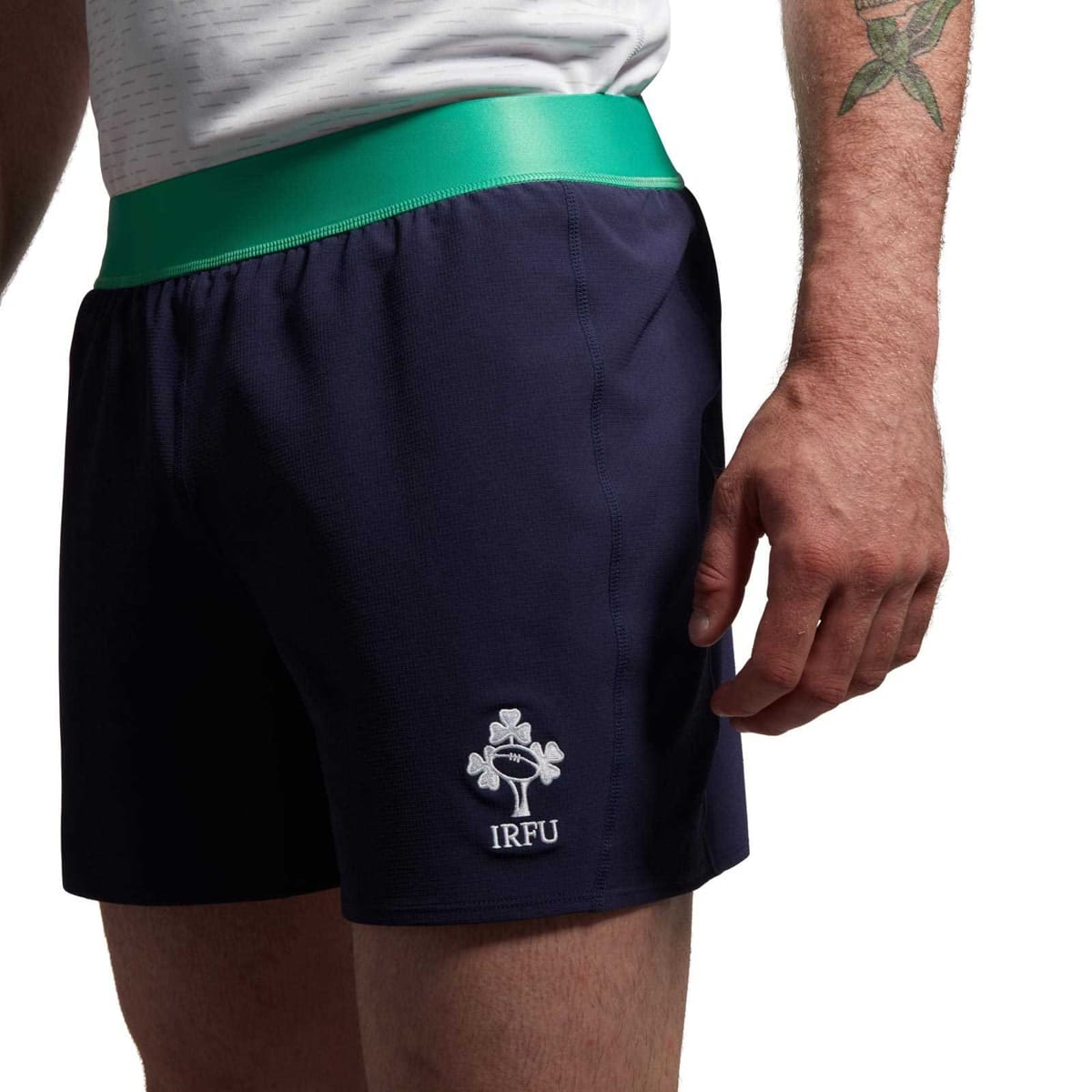 Pantaloncini da rugby Irlanda gara away blu scuro con logo IRFU.