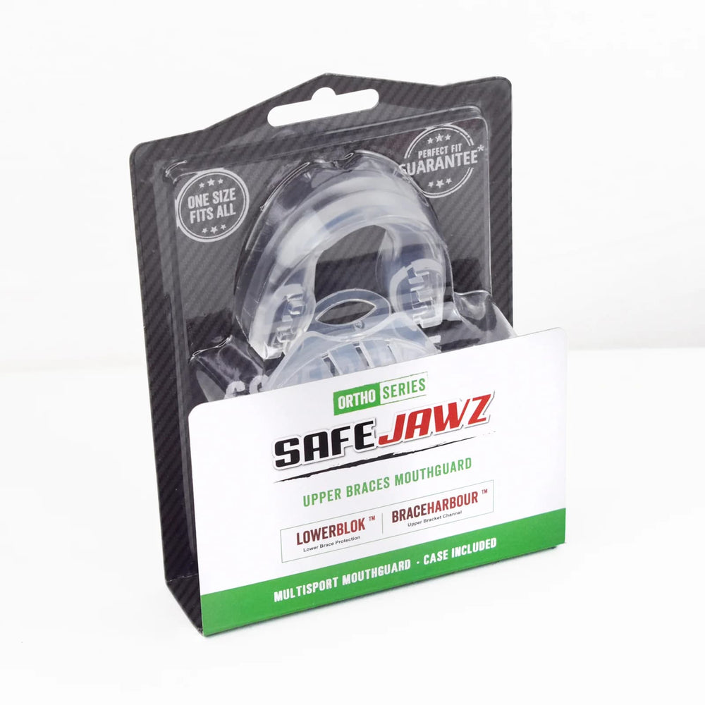 Safejawz ORTHO Clear: paradenti multisport per apparecchi ortodontici. Design trasparente e protettivo nella confezione.