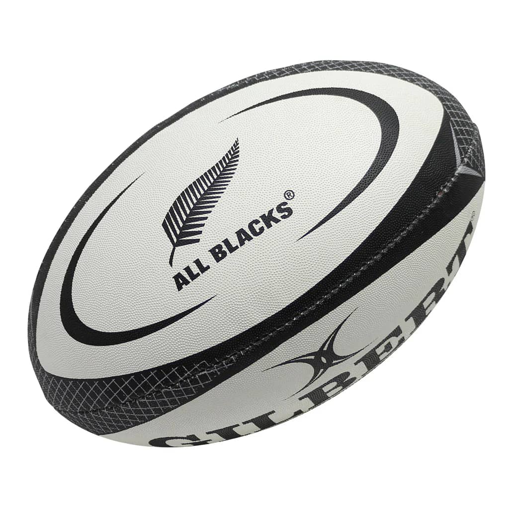 Replica ufficiale del pallone da rugby degli All Blacks. Pallone da rugby Gilbert con l'iconico logo a forma di felce.