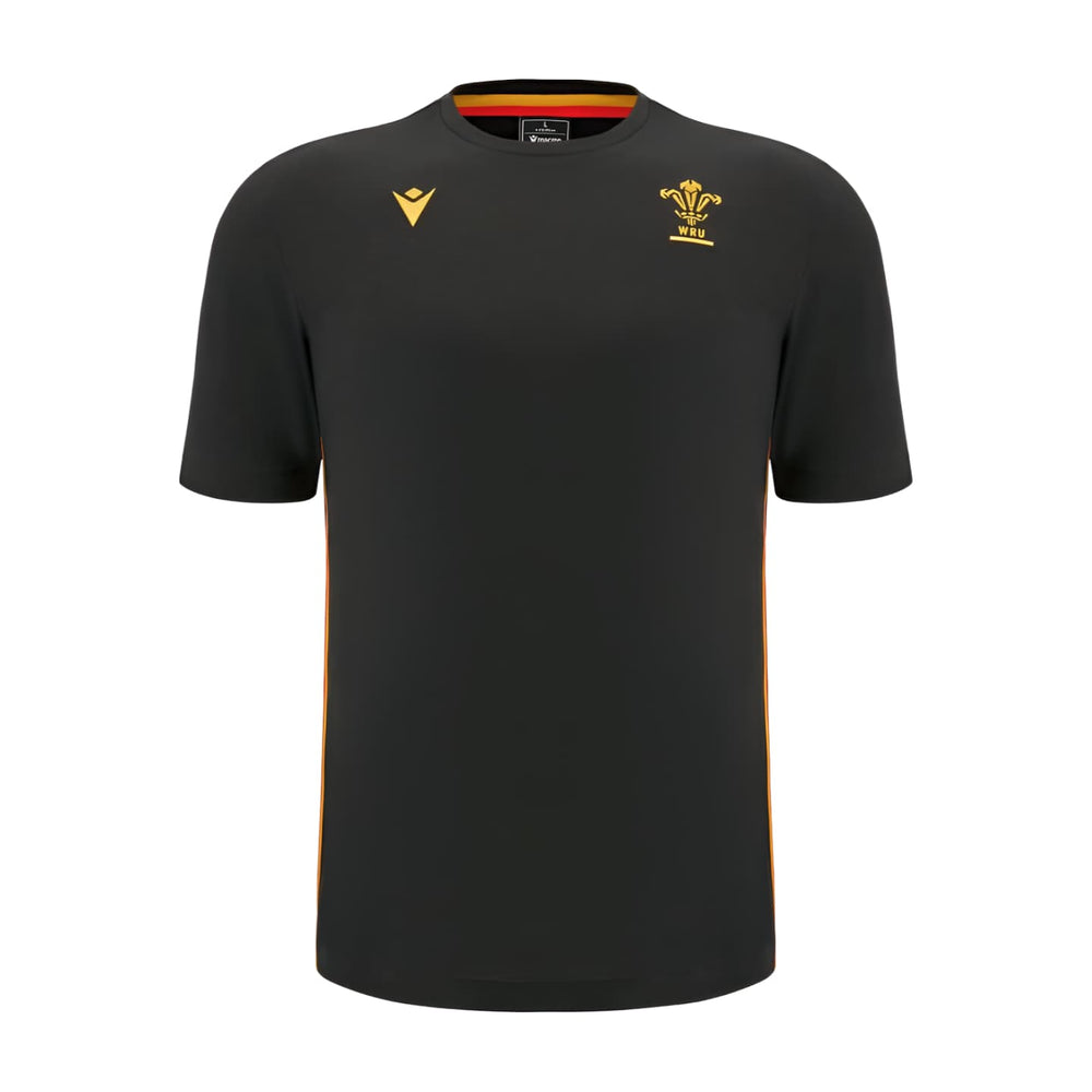 T-shirt Macron da rugby Galles Travel 2025 total black in cotone.