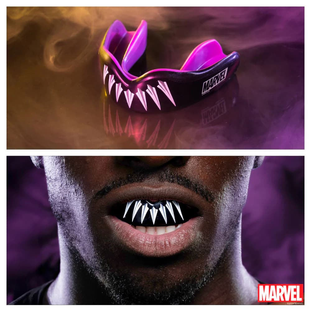 Paradenti Marvel Black Panther Safejawz con design a zanne, nero e viola.