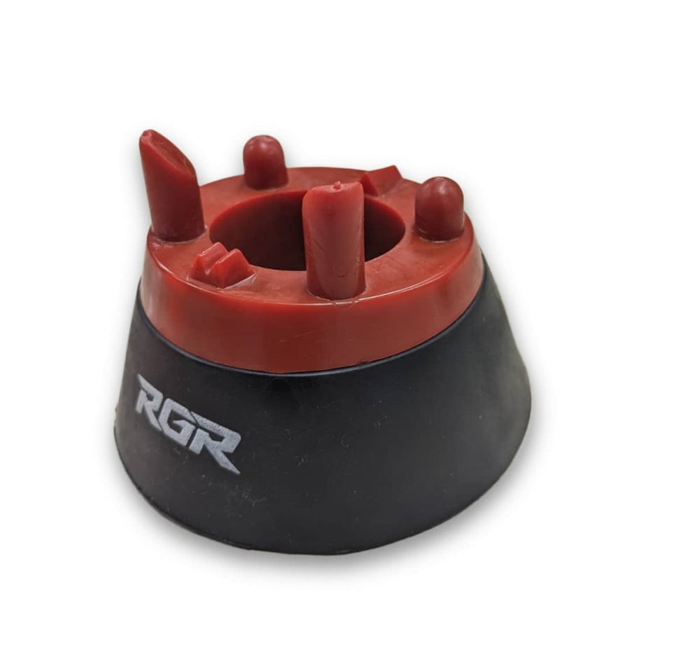 RGR Telescopic Kicking Tee: tee da calcio rosso e nero con altezza regolabile. Strumento indispensabile per ogni giocatore di rugby che calcia nei pali.