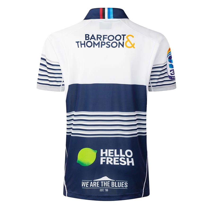 Maglia da rugby Blues Home PRO 2026, bianca con dettagli blu e logo Hello Fresh.
