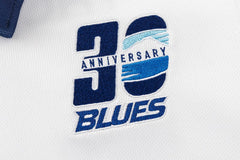 Maglia Rugby Blues 2026 Home PRO con stemma celebrativo 30° anniversario.