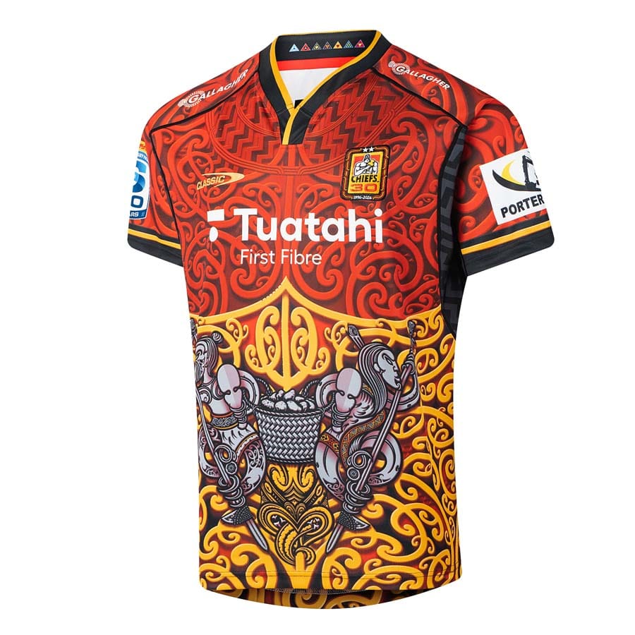 Maglia da rugby Chiefs 2026 Training PRO rossa con dettagli tribali e sponsor.