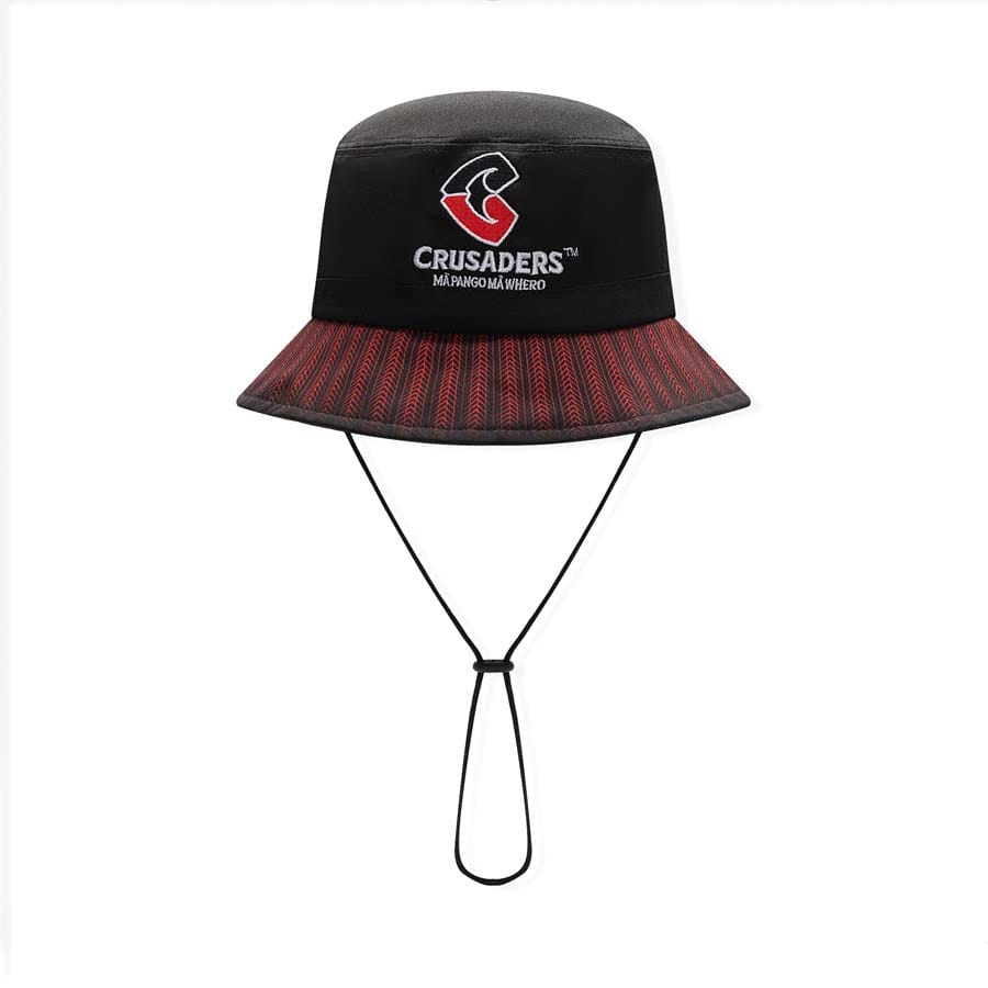 Cappellino da pescatore ufficiale Crusaders rugby, nero con logo rosso e bianco.