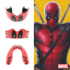 Paradenti rosso Deadpool Marvel Safejawz con design iconico per proteggere i tuoi denti.
