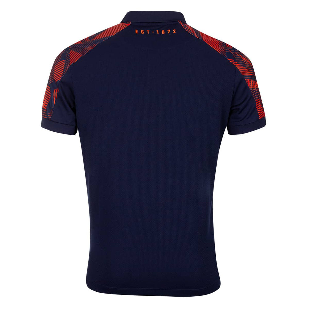 Maglia rugby Edimburgo travel 2023 blu con dettagli rossi e scritta EST 1872.