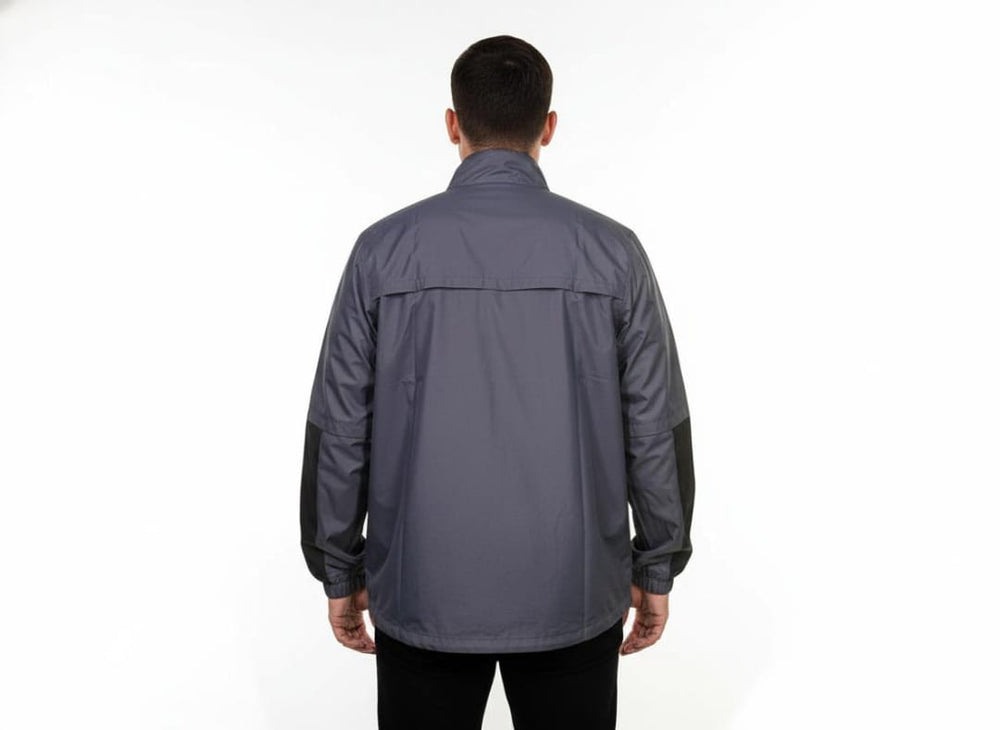 Giacca Itaia Rugby M24 grigio antracite, impermeabile e antivento, vista posteriore.