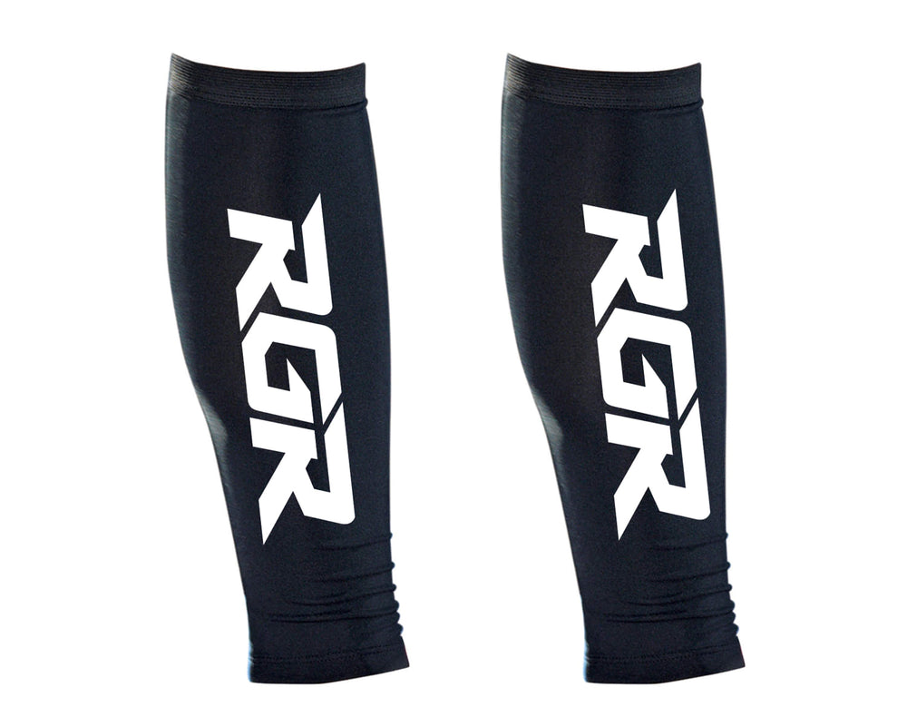 Fasce a compressione per polpacci RGR: paio di fasce a compressione nere per sport, corsa e fitness. Presentano un evidente logo RGR bianco.