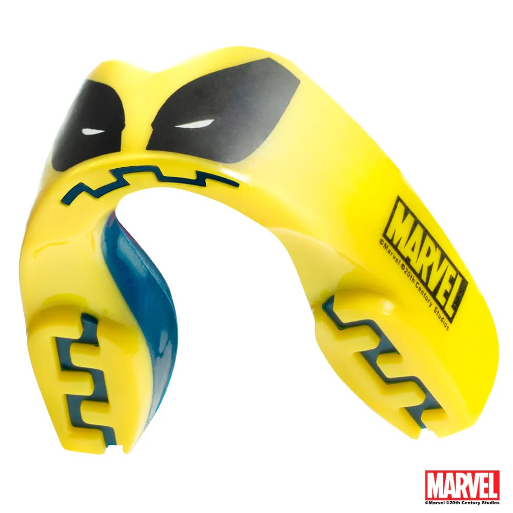 Paradenti Safejawz Marvel Wolverine giallo con design iconico, ideale per il rugby.