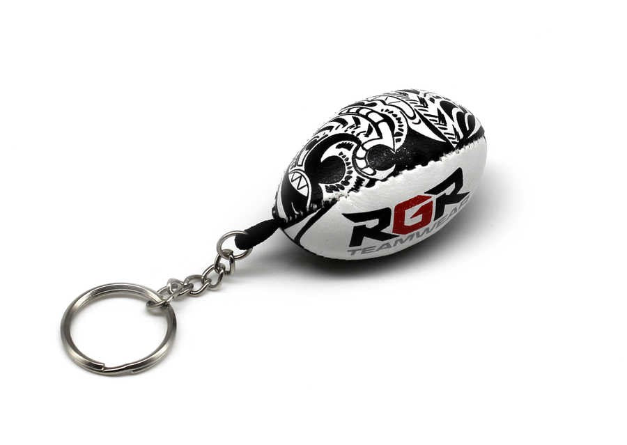 Portachiavi a forma di palla da rugby RGR con design tribale Maori, ideale per appassionati.