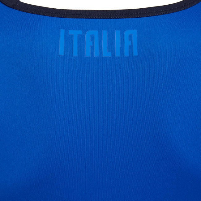 Canottiera Macron da rugby Italia 2021 blu con scritta ITALIA in bianco.