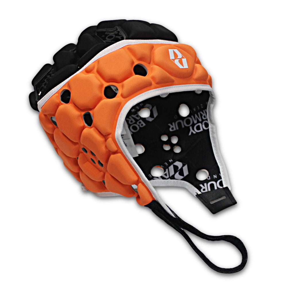 Caschetto Rugby Ventilator Body Armour Arancio-Nero: casco protettivo da rugby arancione e nero con design antiurto.